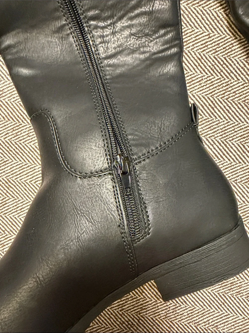 Classic Over-the-Knee Riding Boots in Black